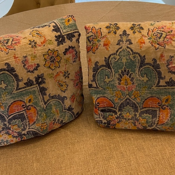 Pier One 2 King Pillow Shams - Picture 8 of 8